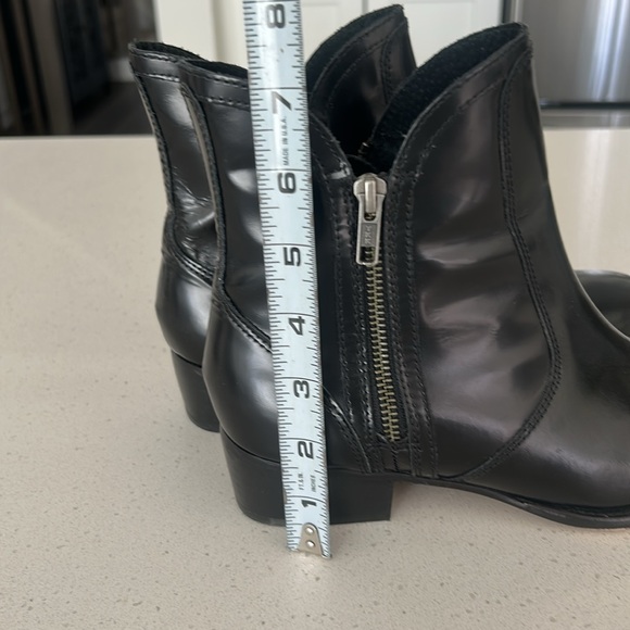 Seychelles Lucky Penny Patent Leather Booties Black Size 8 - Picture 16 of 16